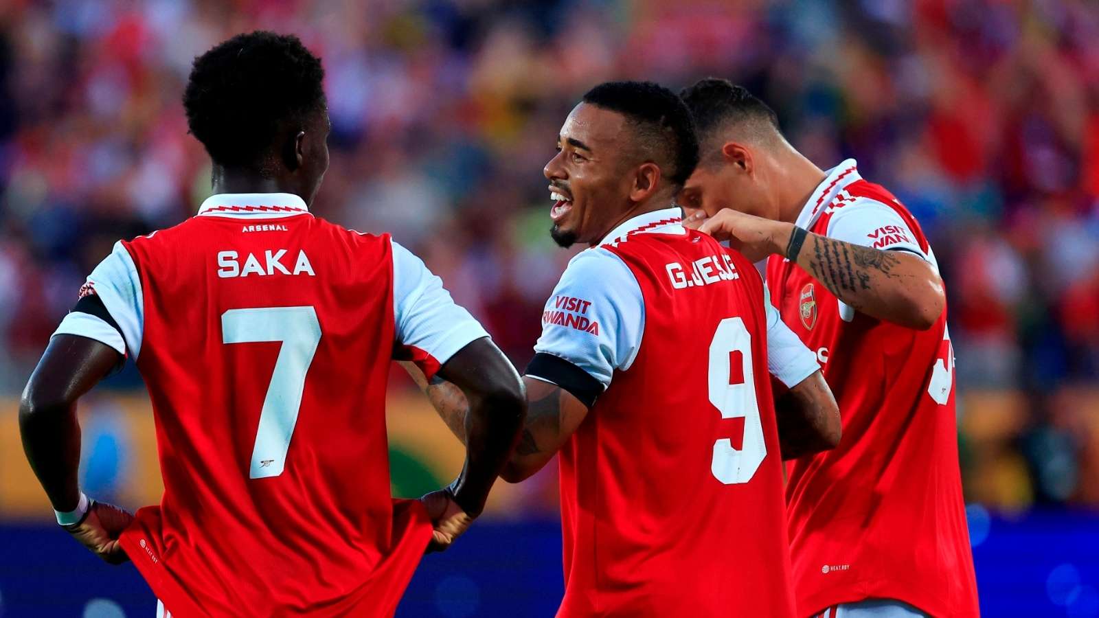 立深厚的默 立深厚的默